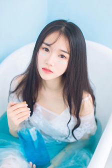 美女脱的一干二浄视频